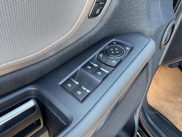 Photo of 2025 Agate Black Metallic Ford Expedition Max
