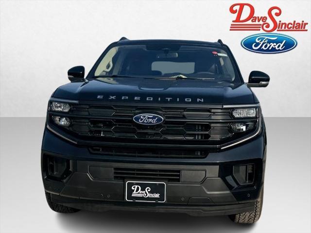 Photo of 2025 Agate Black Metallic Ford Expedition Max