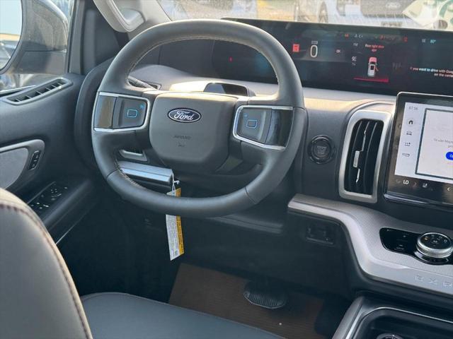 Photo of 2025 Agate Black Metallic Ford Expedition Max