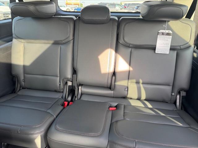 Photo of 2025 Agate Black Metallic Ford Expedition Max