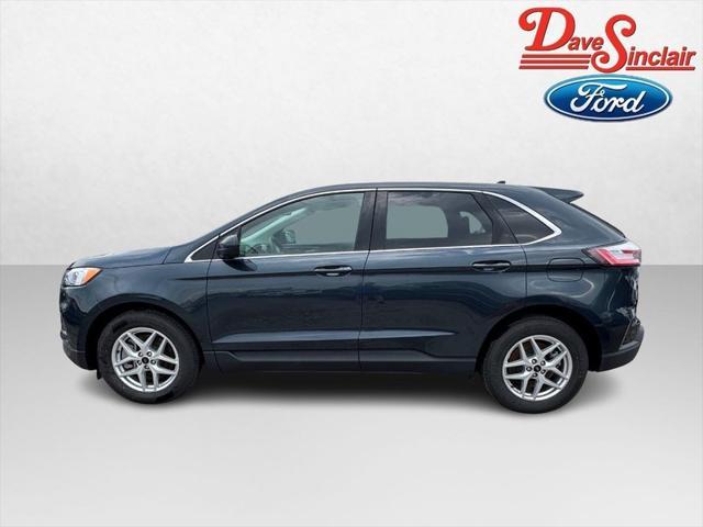 Photo of 2024 Stone Blue Metallic Ford Edge