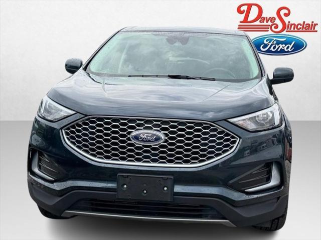 Photo of 2024 Stone Blue Metallic Ford Edge