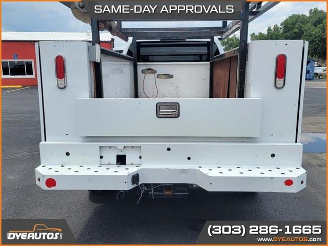 Photo of 2019 Summit White Chevrolet Silverado 2500