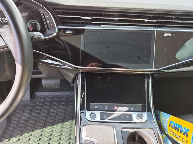 Photo of 2021 Carrara White Audi Q7