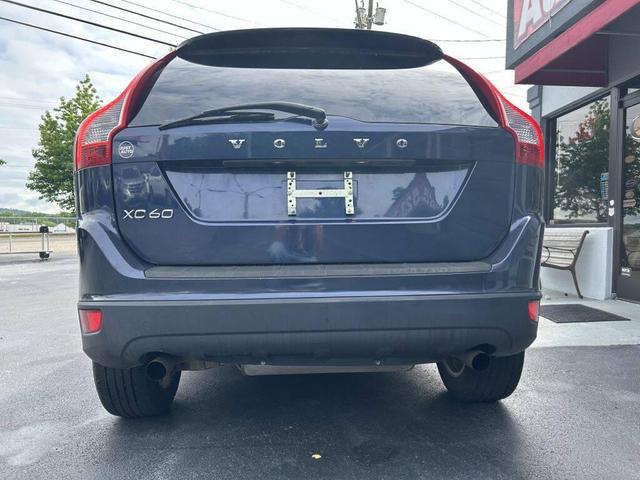 Photo of 2013 BLUE Volvo XC60