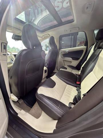 Photo of 2013 BLUE Volvo XC60