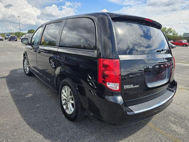 Photo of 2019 Black Onyx Crystal Pearlcoat Dodge Grand Caravan