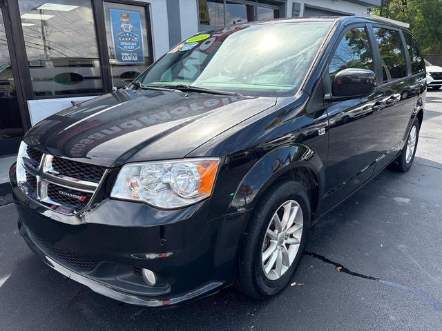 Photo of 2019 Black Onyx Crystal Pearlcoat Dodge Grand Caravan
