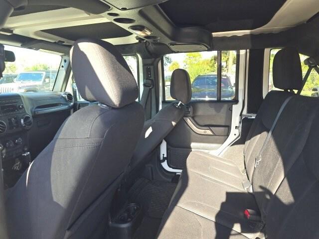 Photo of 2018 Bright White Clearcoat Jeep Wrangler JK Unlimited