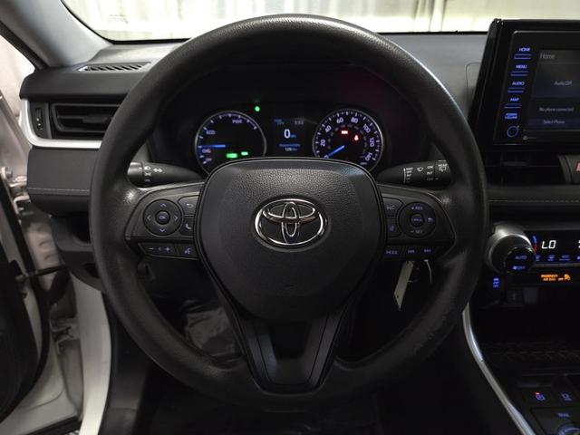 Photo of 2022 White Toyota RAV4 Hybrid