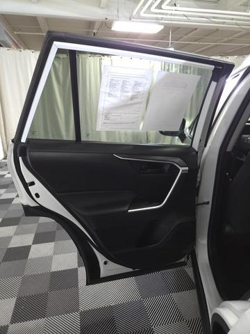 Photo of 2022 White Toyota RAV4 Hybrid