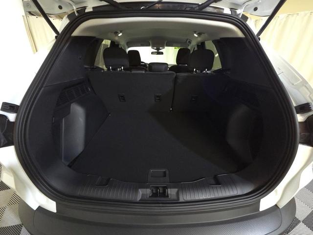 Photo of 2025 Oxford White Ford Escape