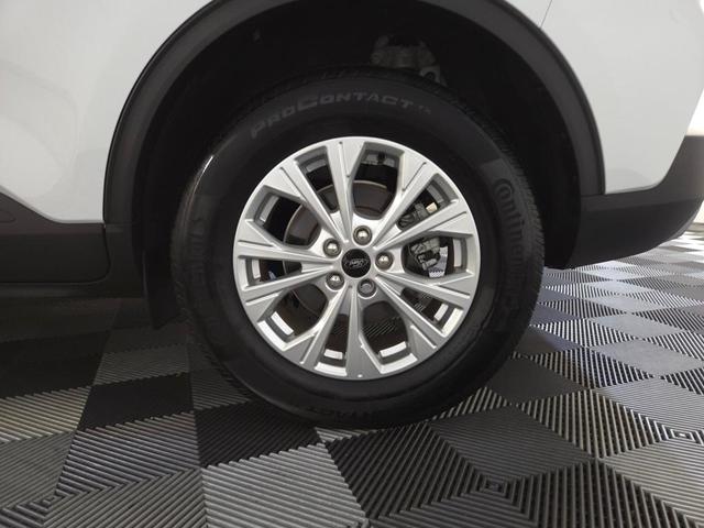 Photo of 2025 Oxford White Ford Escape