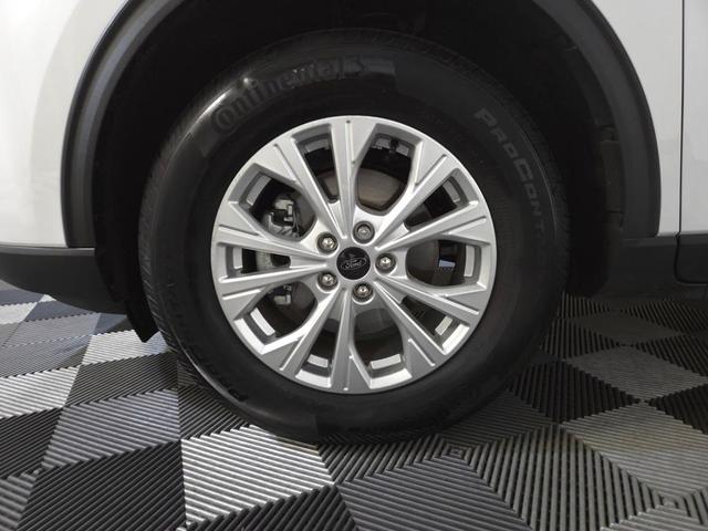 Photo of 2025 Oxford White Ford Escape