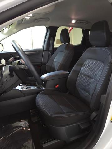 Photo of 2025 Oxford White Ford Escape