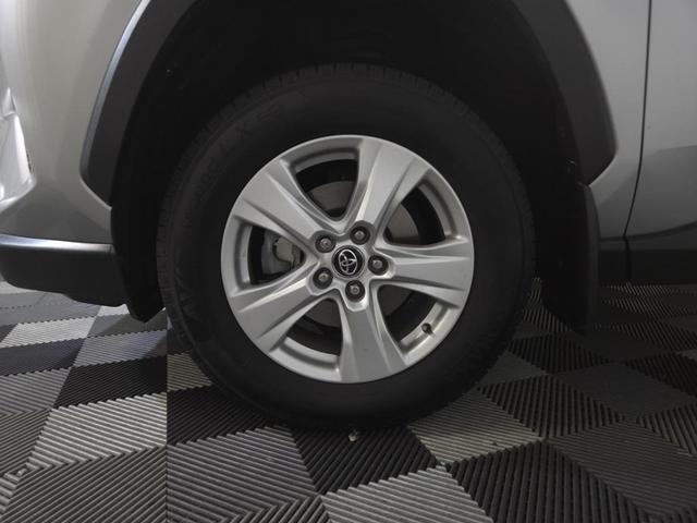 Photo of 2021 Silver Sky Metallic Toyota RAV4