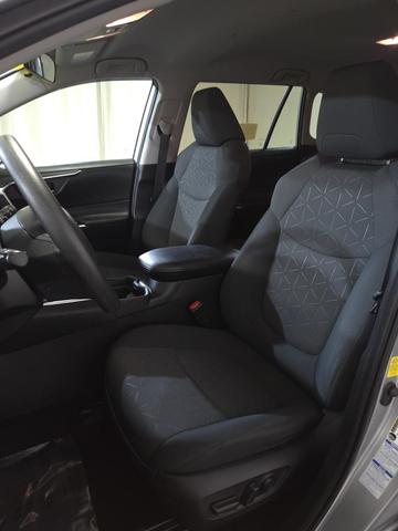 Photo of 2021 Silver Sky Metallic Toyota RAV4