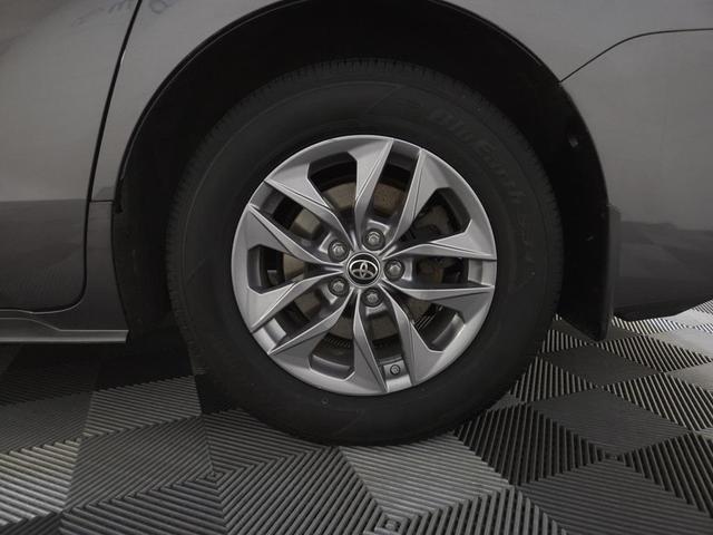 Photo of 2022 Predawn Gray Mica Toyota Sienna