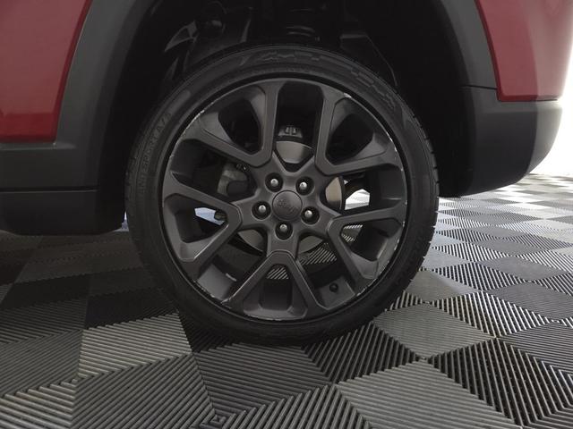 Photo of 2019 Redline Pearlcoat Jeep Compass