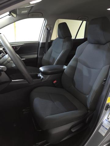 Photo of 2022 Silver Sky Metallic Toyota RAV4
