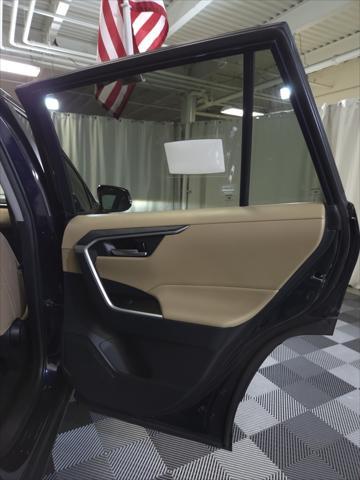 Photo of 2021 Blue Toyota RAV4 Hybrid