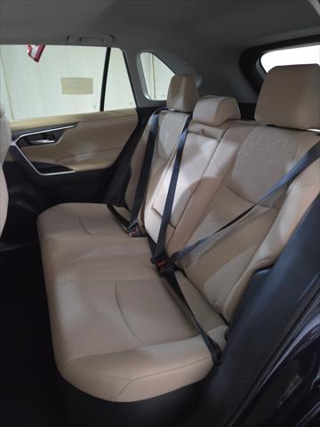 Photo of 2021 Blue Toyota RAV4 Hybrid
