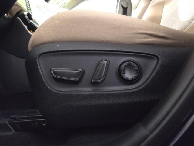 Photo of 2021 Blue Toyota RAV4 Hybrid