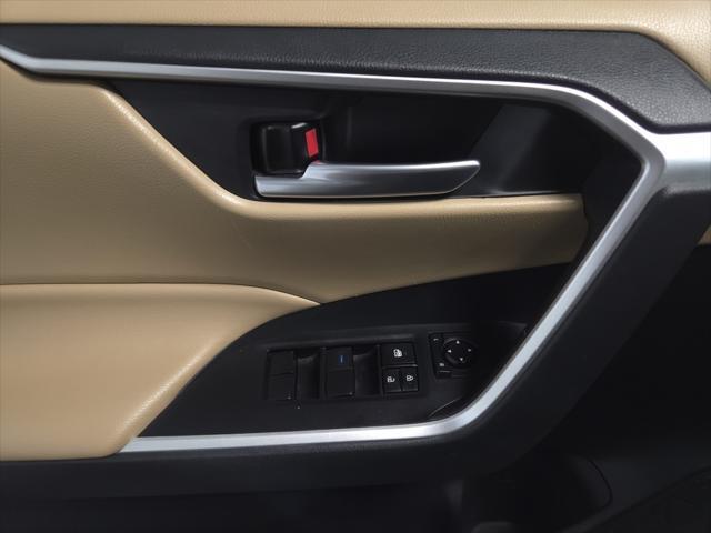 Photo of 2021 Blue Toyota RAV4 Hybrid