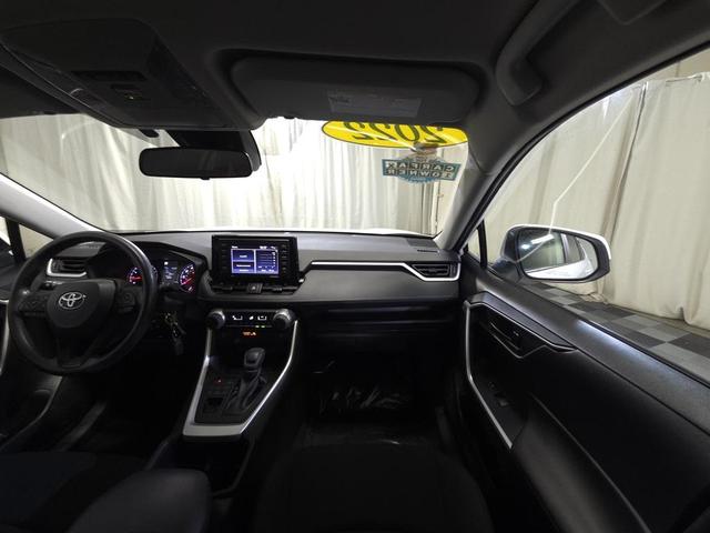 Photo of 2022 White Toyota RAV4