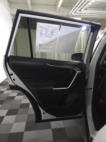 Photo of 2022 White Toyota RAV4