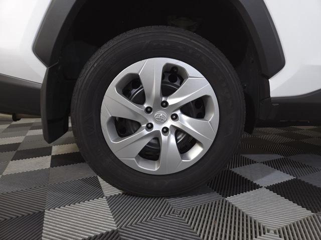 Photo of 2022 White Toyota RAV4