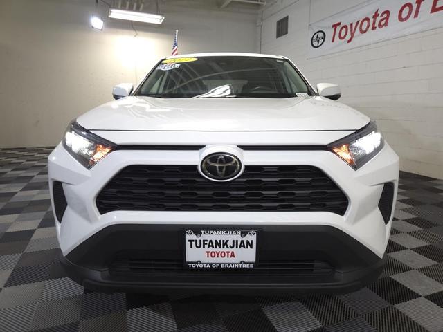 Photo of 2022 White Toyota RAV4