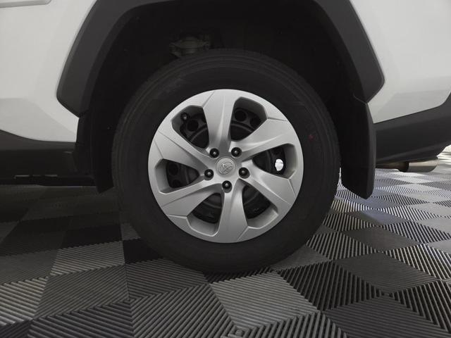 Photo of 2022 White Toyota RAV4