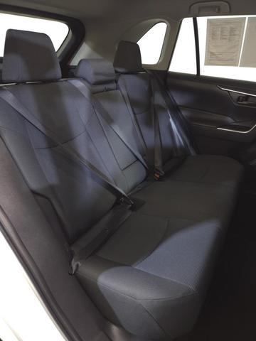 Photo of 2022 White Toyota RAV4