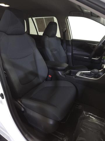 Photo of 2022 White Toyota RAV4
