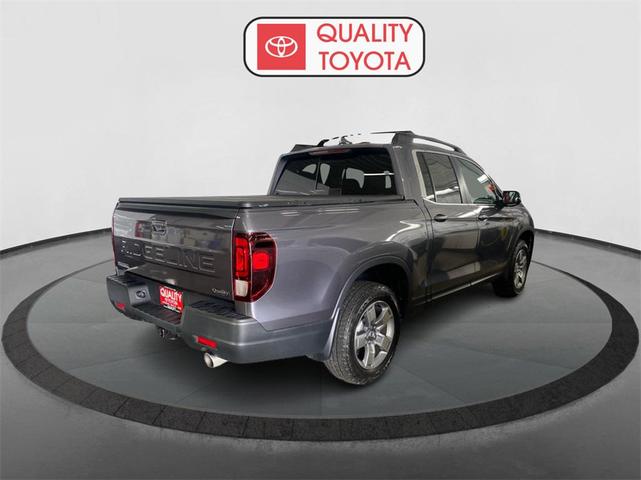 Photo of 2025 Gray Honda Ridgeline