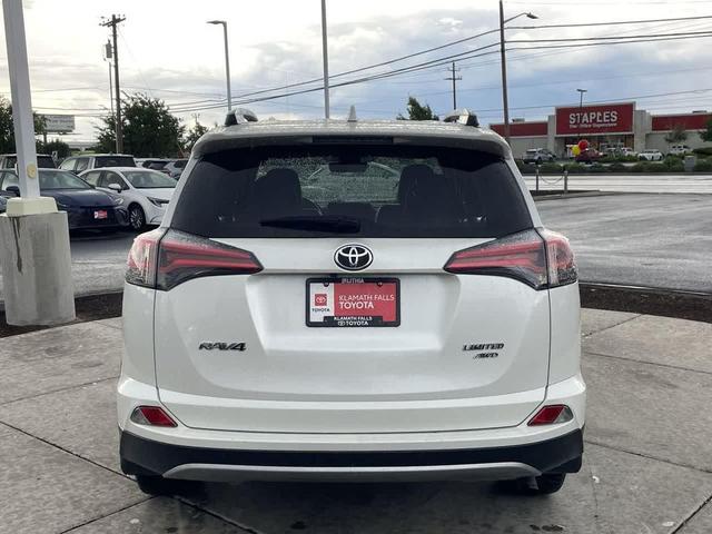 Photo of 2018 Blizzard Pearl Toyota RAV4