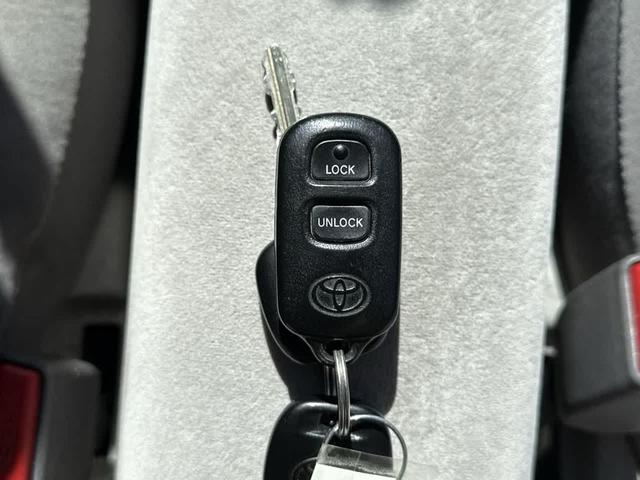 Photo of 2002 Aqua Ice Opalescent Toyota Prius