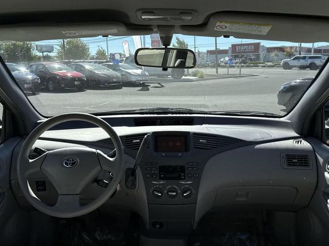 Photo of 2002 Aqua Ice Opalescent Toyota Prius