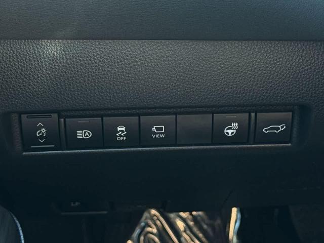 Photo of 2022 Celestial Black Toyota Venza