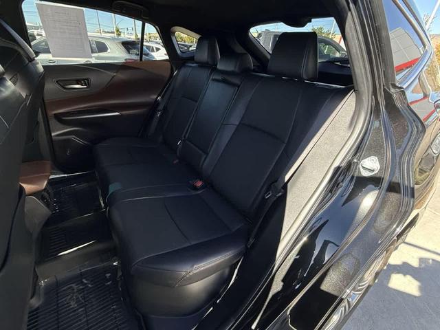 Photo of 2022 Celestial Black Toyota Venza