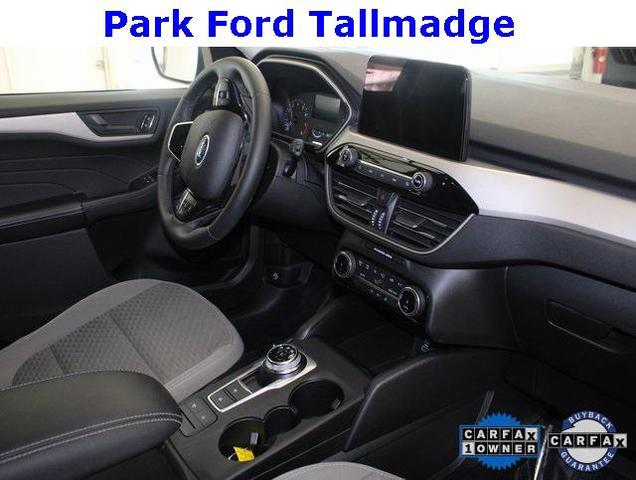 Photo of 2022 Iced Blue Silver Metallic Ford Escape