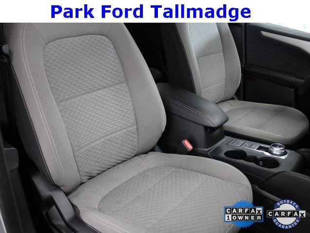 Photo of 2022 Iconic Silver Metallic Ford Escape