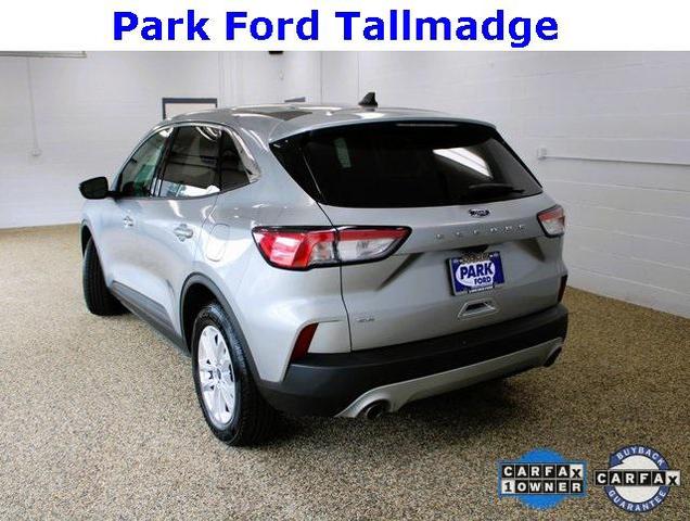 Photo of 2022 Iconic Silver Metallic Ford Escape