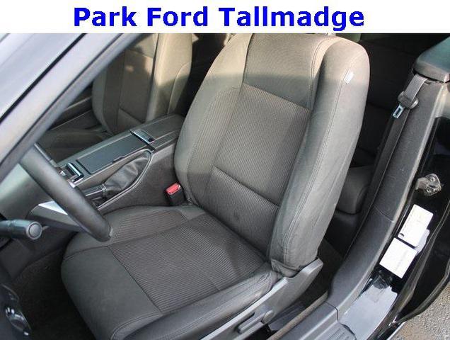 Photo of 2014 Black Ford Mustang