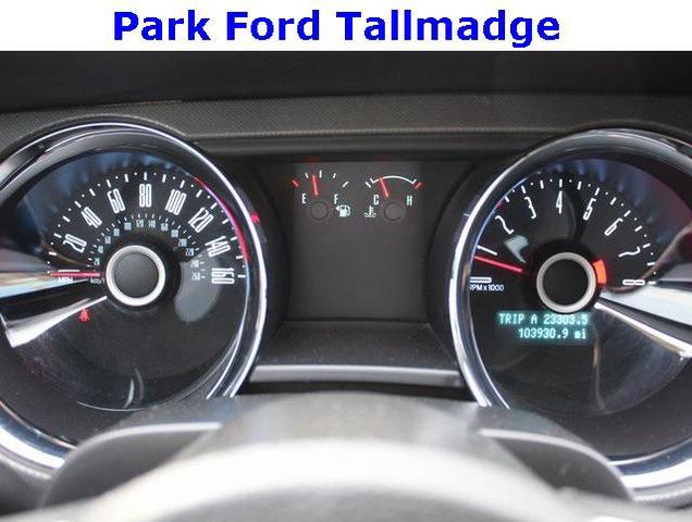 Photo of 2014 Black Ford Mustang