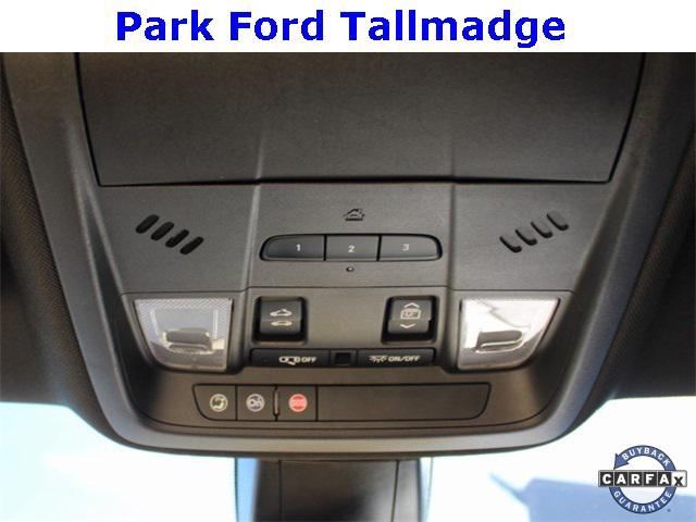 Photo of 2019 Crystal White Tricoat Cadillac XT5