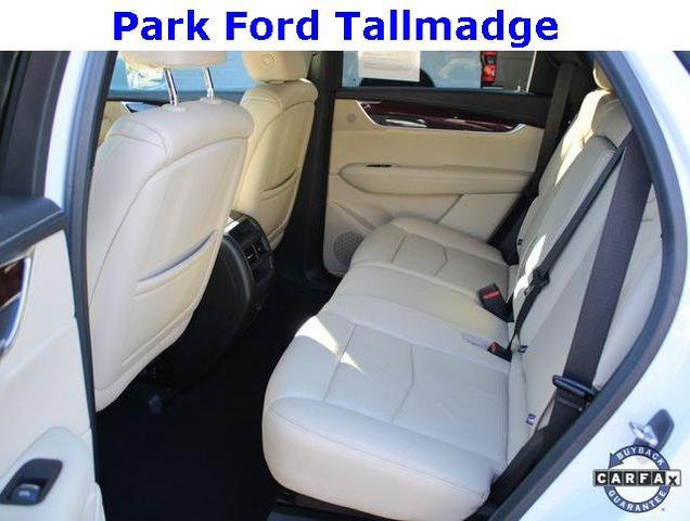 Photo of 2019 Crystal White Tricoat Cadillac XT5