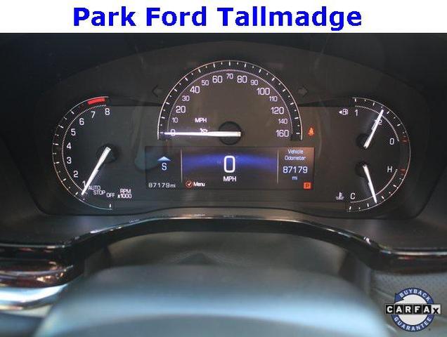 Photo of 2019 Crystal White Tricoat Cadillac XT5