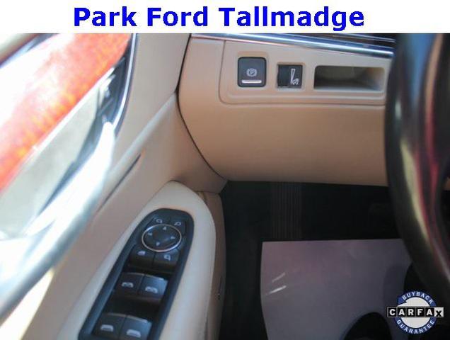 Photo of 2019 Crystal White Tricoat Cadillac XT5